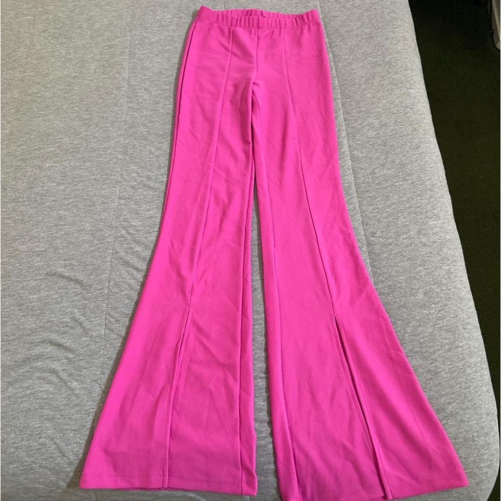 FOREVER 21 PINK BELL BOTTOM W/ SLITS